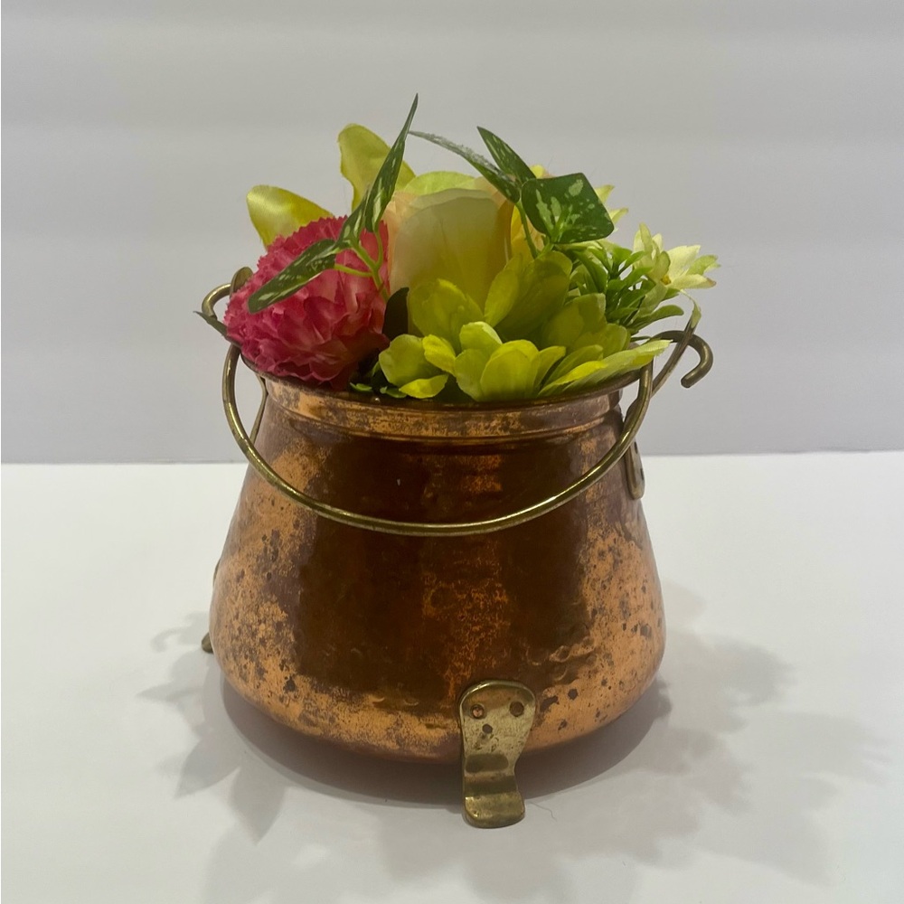 Vintage hammered Copper and brass Flower Pot with Handle